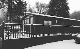 Ravenwood Lodge